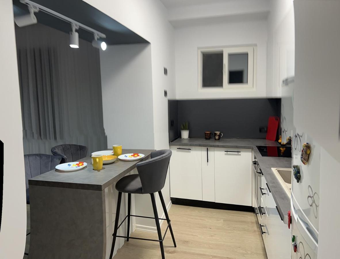Amion Apartment In Center Of Tirana Extérieur photo