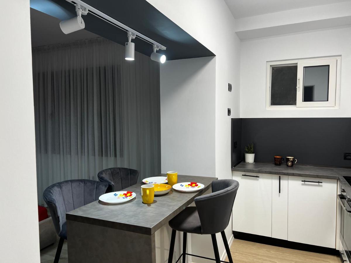 Amion Apartment In Center Of Tirana Extérieur photo