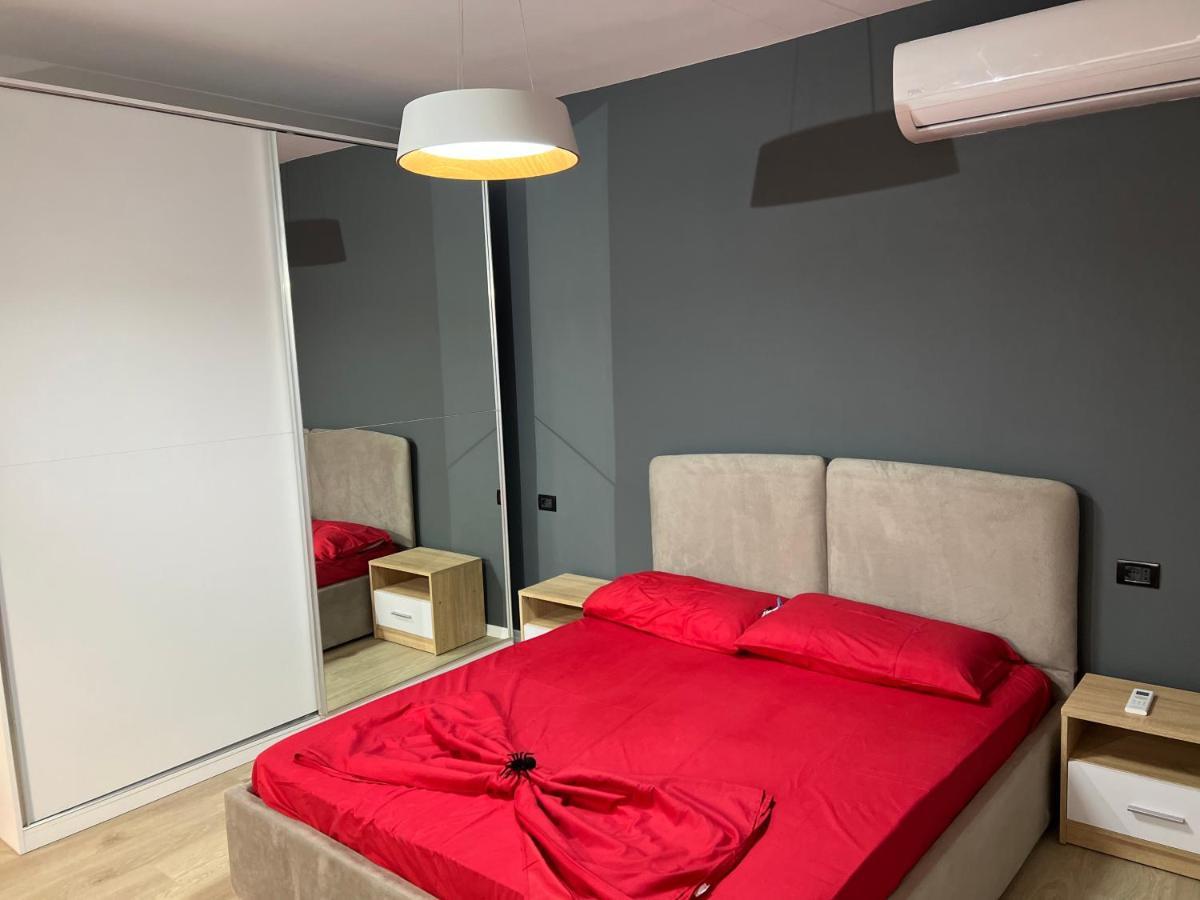 Amion Apartment In Center Of Tirana Extérieur photo