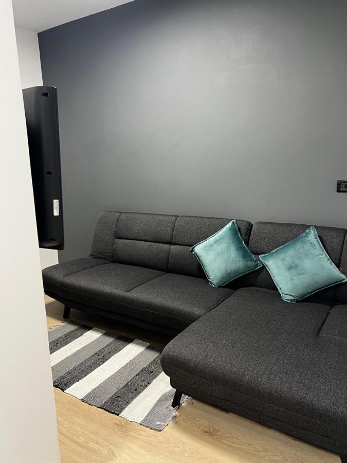 Amion Apartment In Center Of Tirana Extérieur photo
