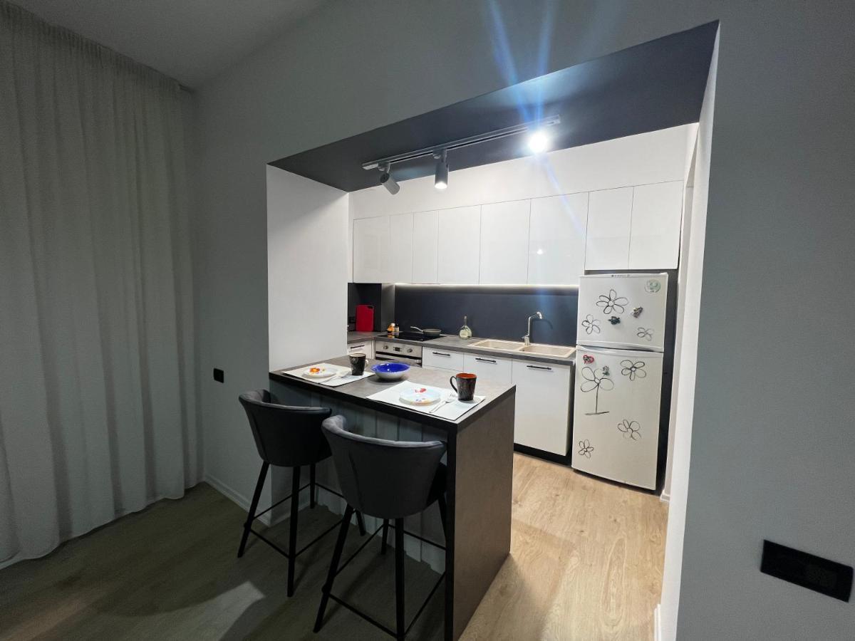 Amion Apartment In Center Of Tirana Extérieur photo