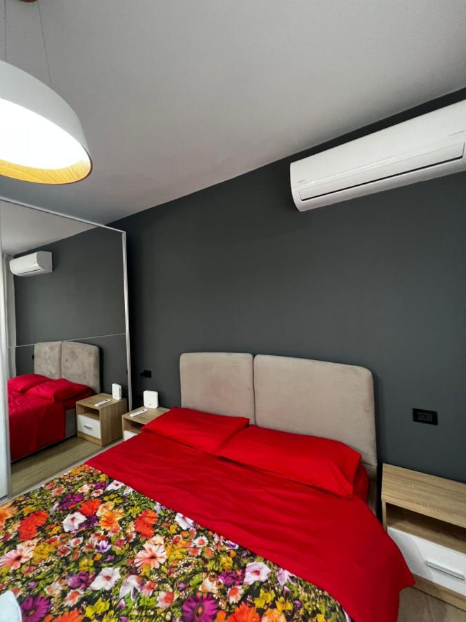 Amion Apartment In Center Of Tirana Extérieur photo