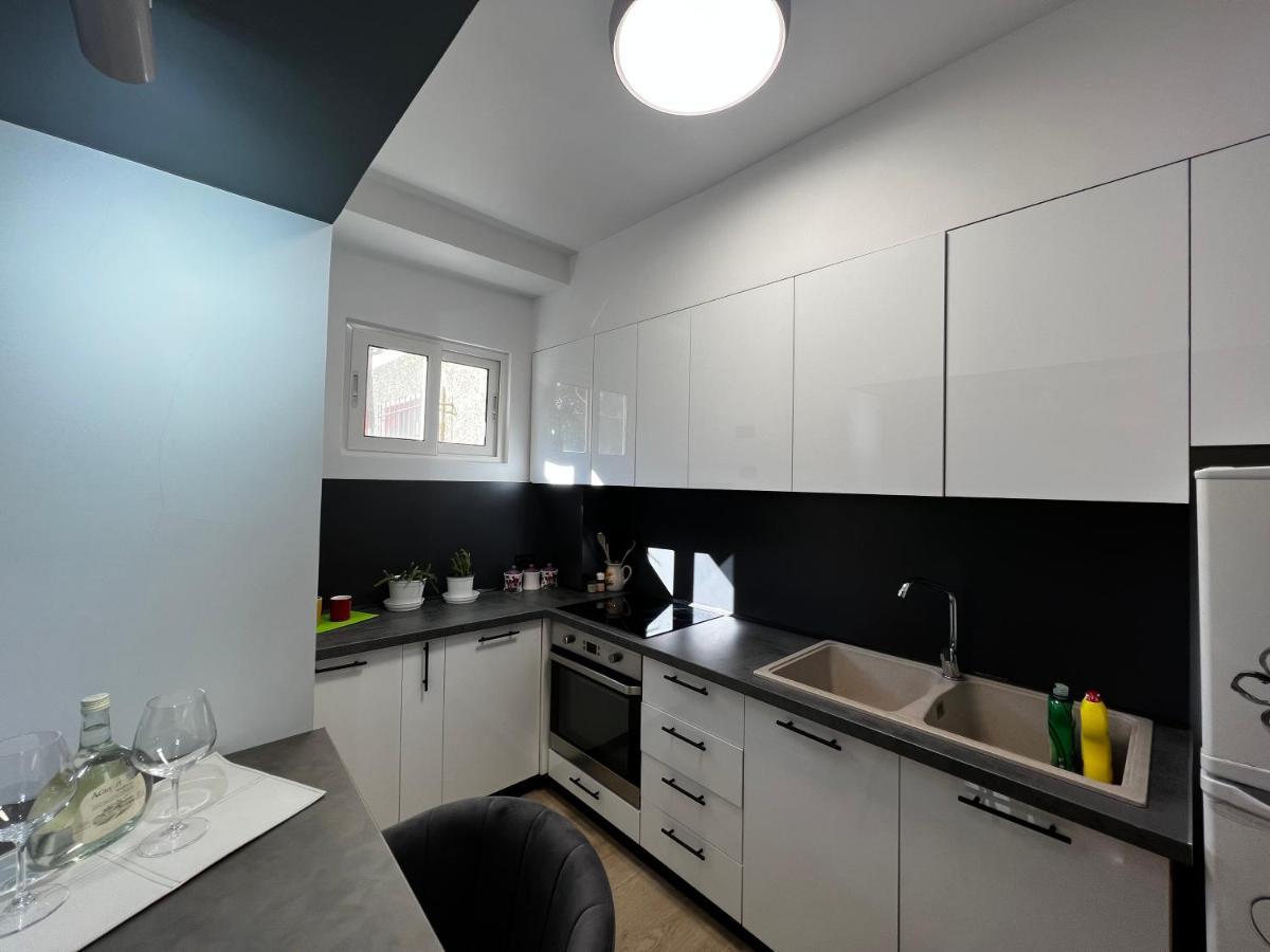 Amion Apartment In Center Of Tirana Extérieur photo