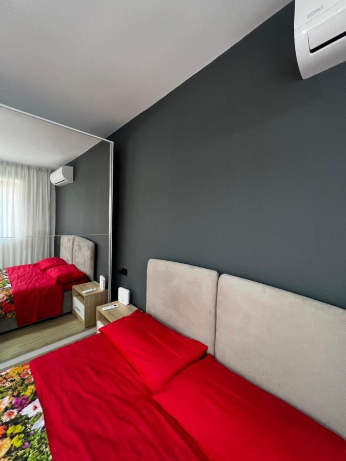 Amion Apartment In Center Of Tirana Extérieur photo
