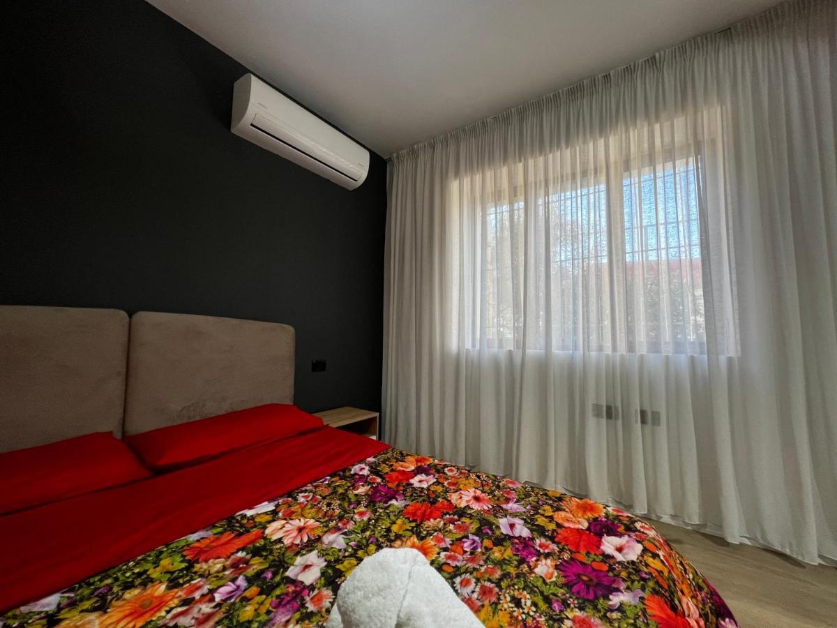 Amion Apartment In Center Of Tirana Extérieur photo