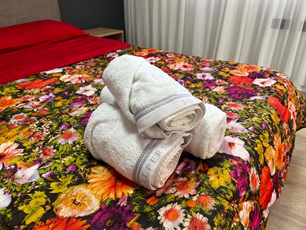 Amion Apartment In Center Of Tirana Extérieur photo
