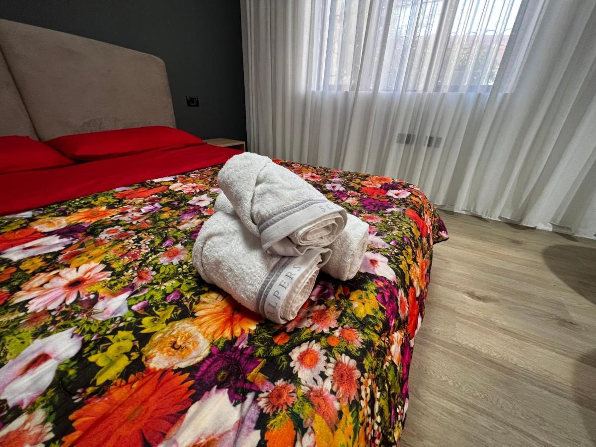 Amion Apartment In Center Of Tirana Extérieur photo