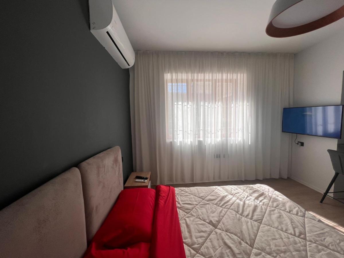 Amion Apartment In Center Of Tirana Extérieur photo